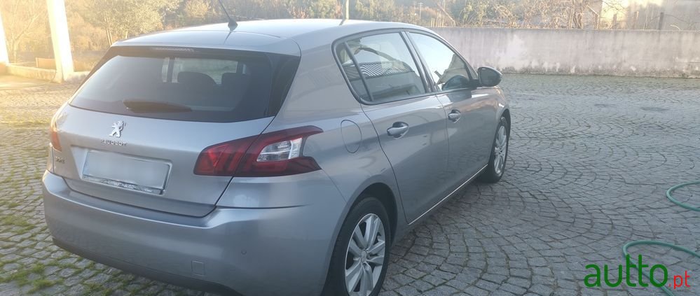 2014' Peugeot 308 photo #4