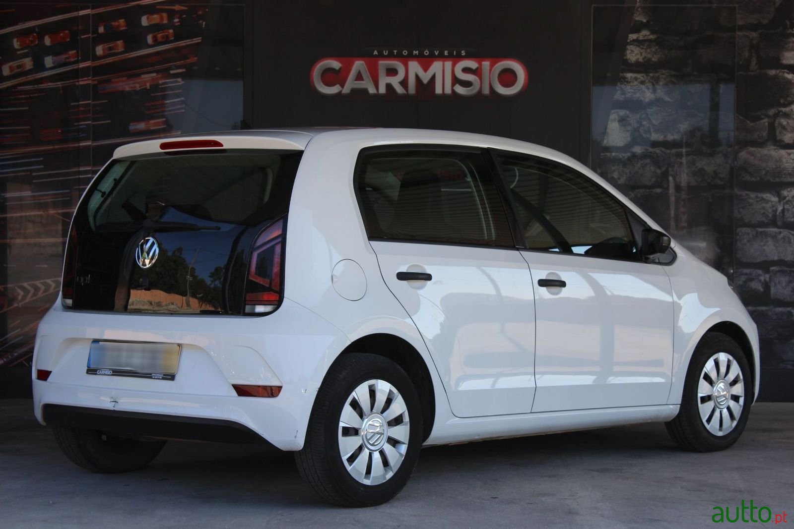 2017' Volkswagen Up photo #3