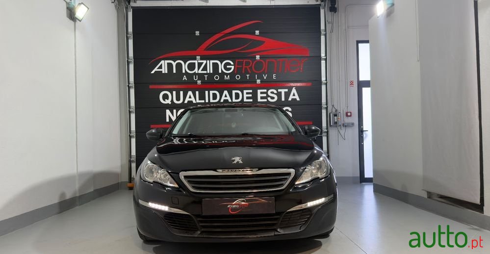 2015' Peugeot 308 photo #2