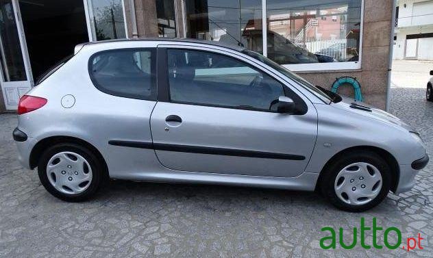 2000' Peugeot 206 1.1 Xt photo #5