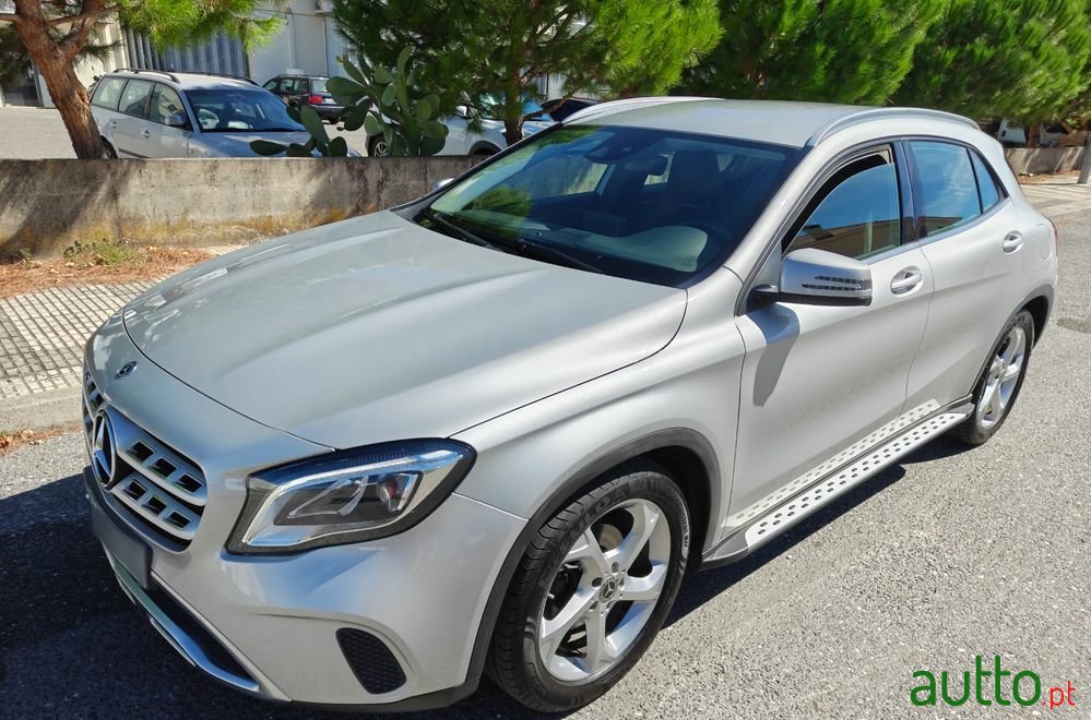 2018' Mercedes-Benz Classe Gla photo #4