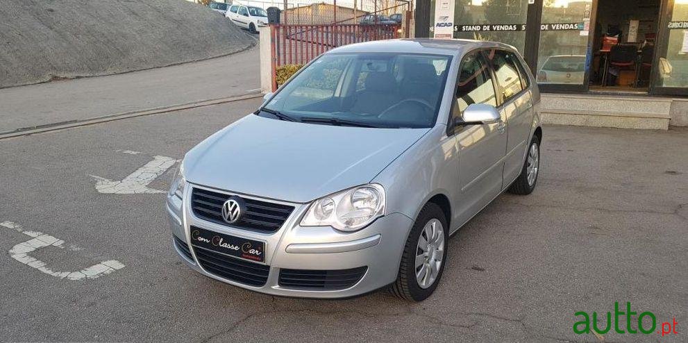 2006' Volkswagen Polo photo #1