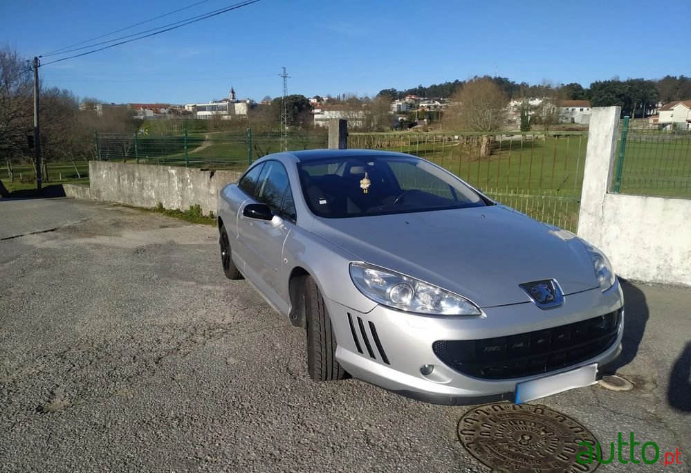 2008' Peugeot 407 Coupé photo #2