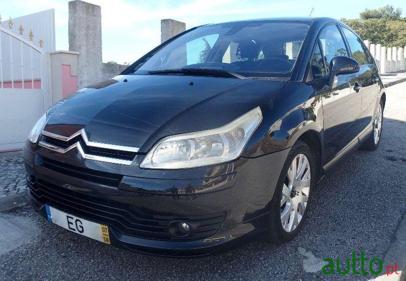 2007' Citroen C4 photo #2