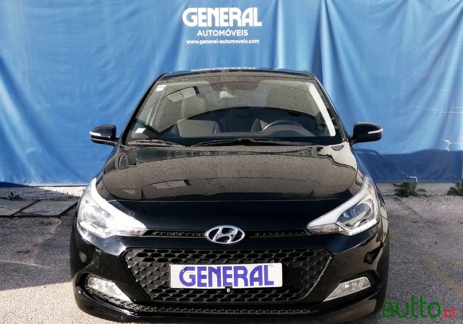 2017' Hyundai i20 photo #2