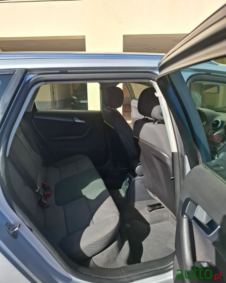 2010' Audi A3 Sportback photo #5