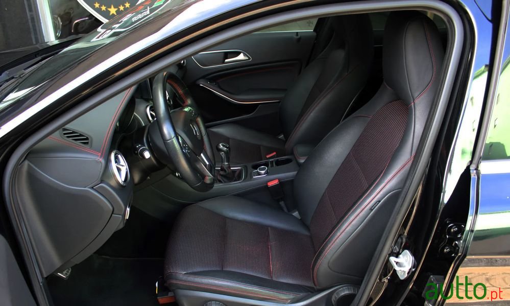 2014' Mercedes-Benz Classe Gla (Cdi) D Amg Line photo #6