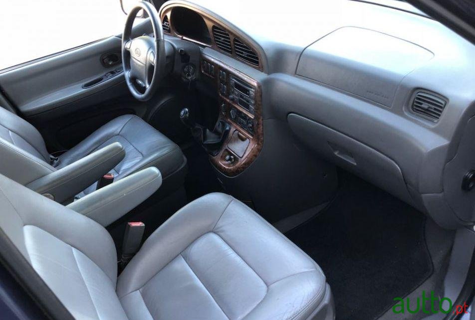 2000' Kia Carnival Ls 2.9  D photo #2