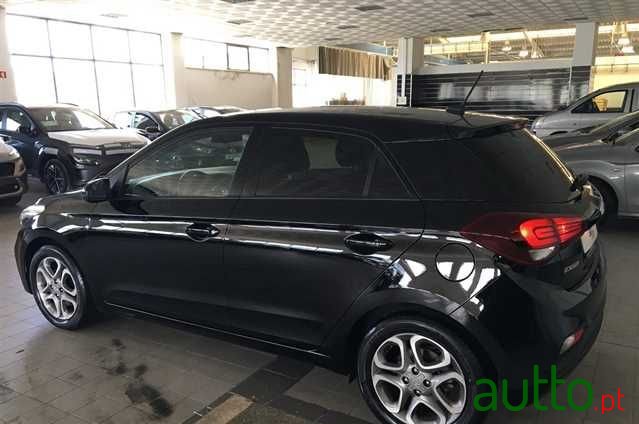2019' Hyundai i20 photo #3