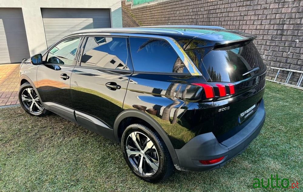 2019' Peugeot 5008 1.5 Bluehdi Allure photo #2