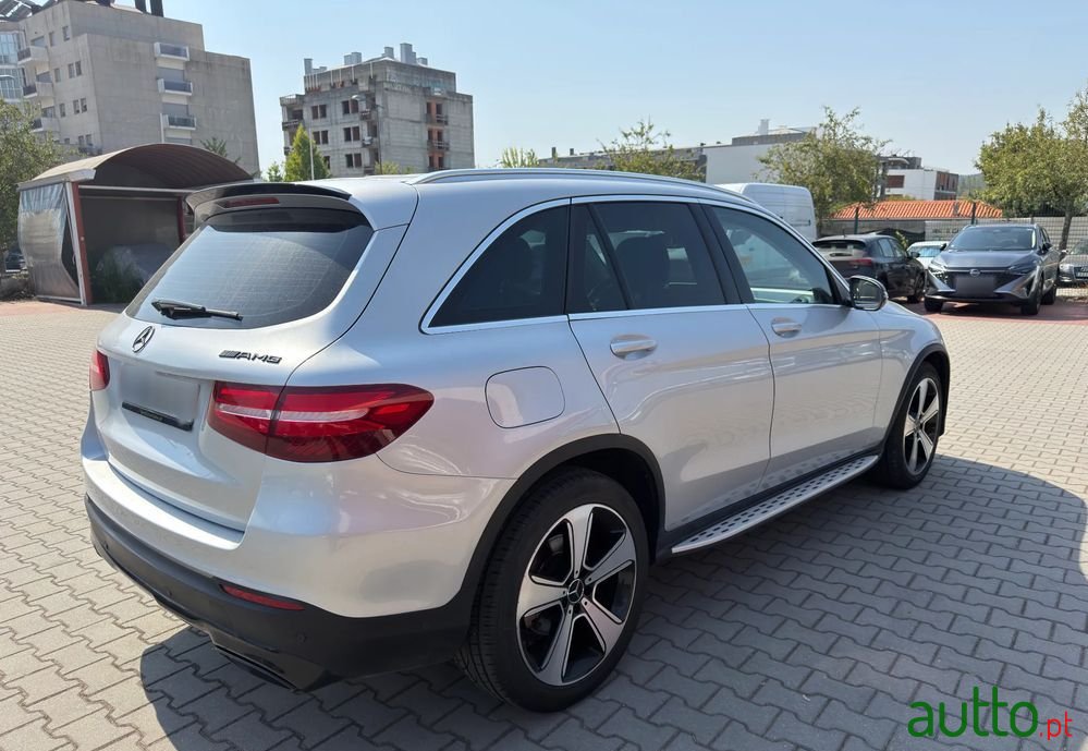 2016' Mercedes-Benz Classe Glc photo #4