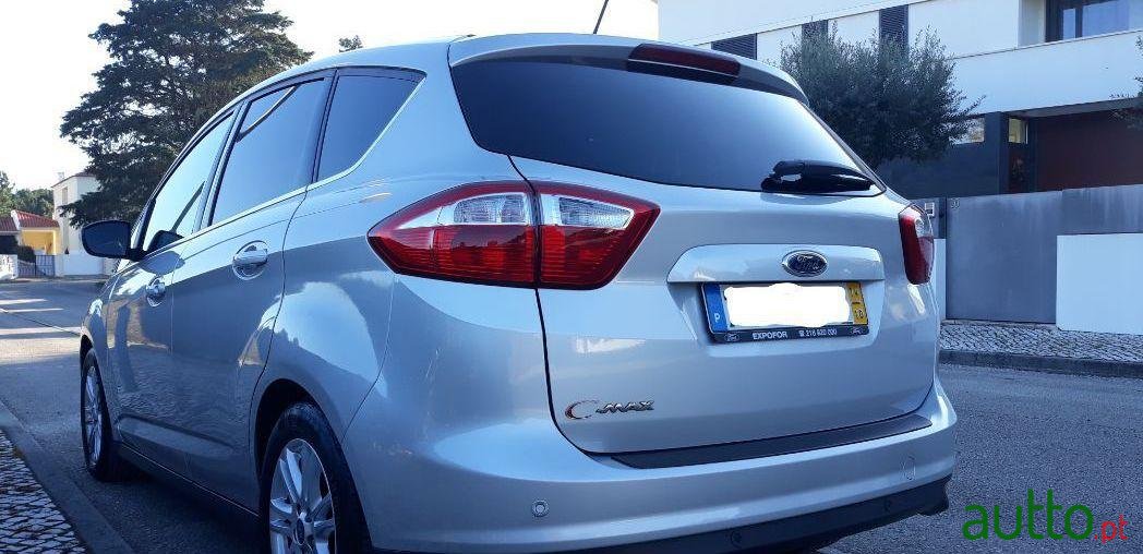 2014' Ford C-MAX Titanium photo #2
