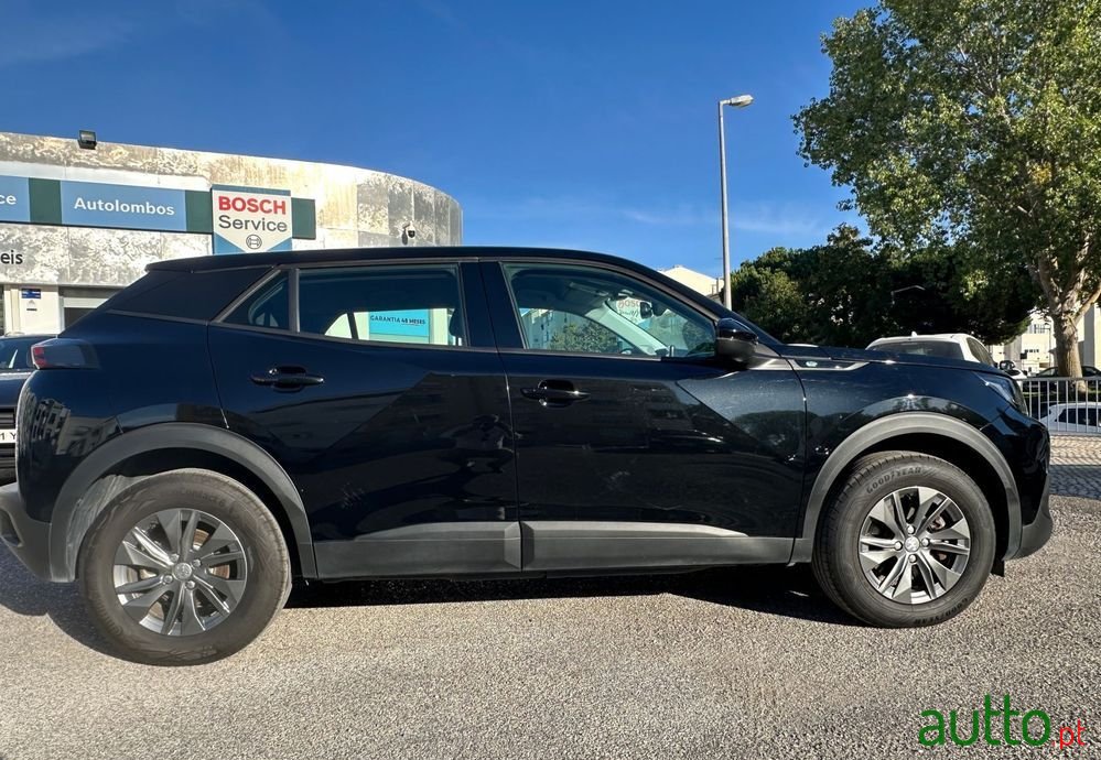 2021' Peugeot e-2008 50 Kwh Active Pack photo #5