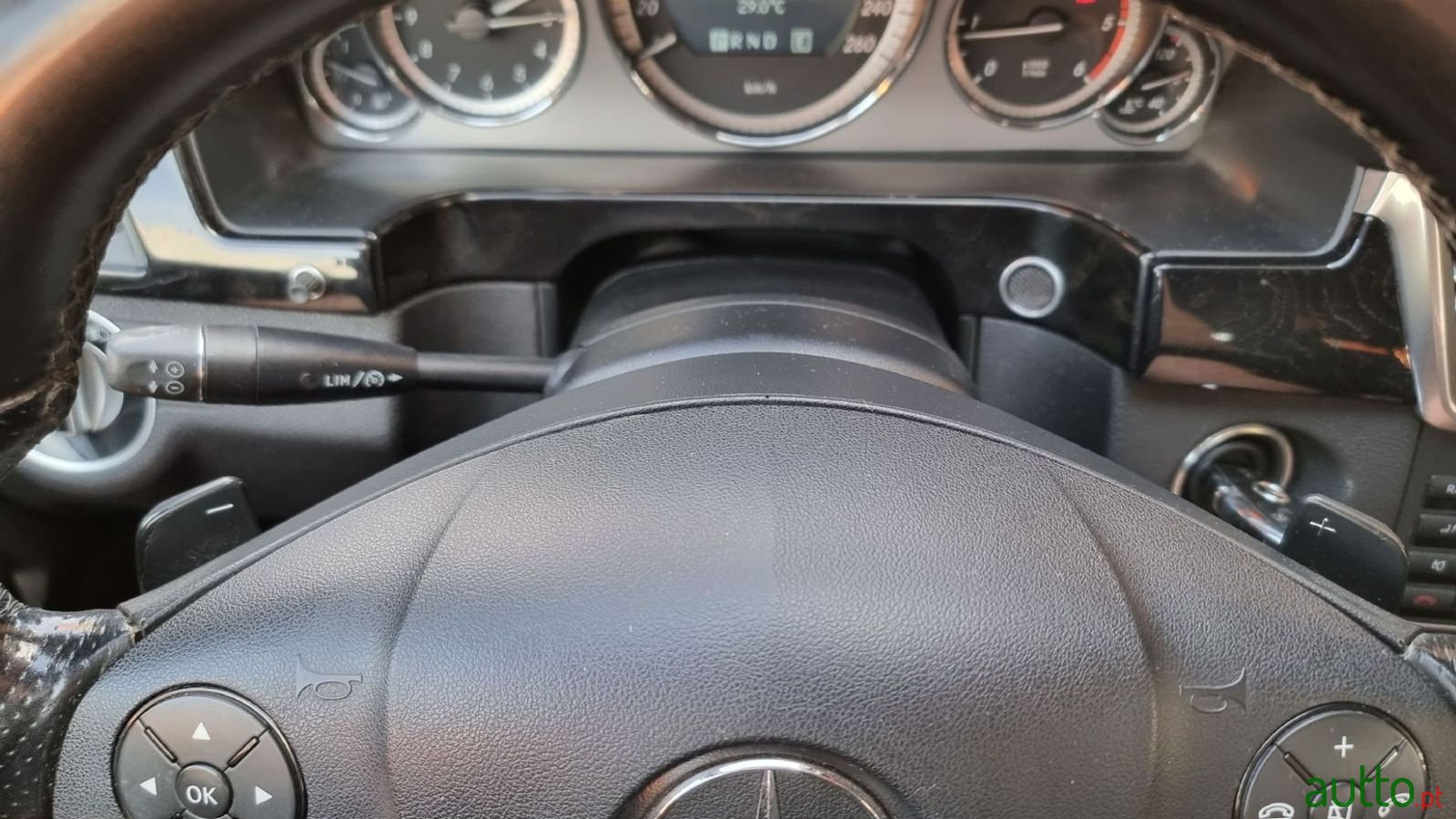 2010' Mercedes-Benz E-250 photo #5