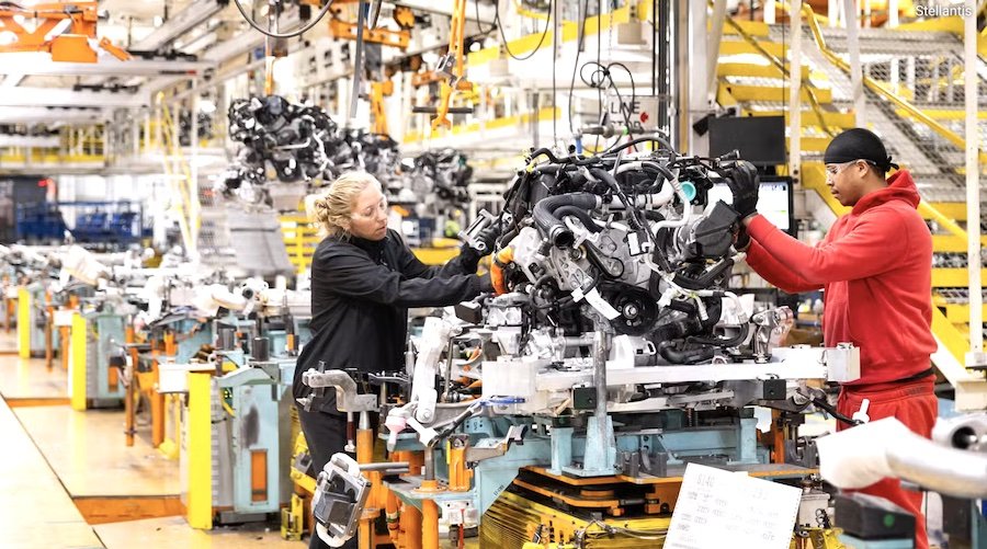 Stellantis chama 16 mil carros a oficinas em Portugal