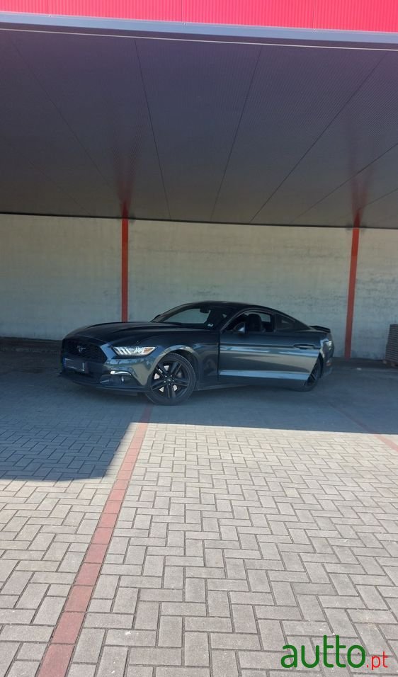 2015' Ford Mustang 2.3I Ecoboost photo #2