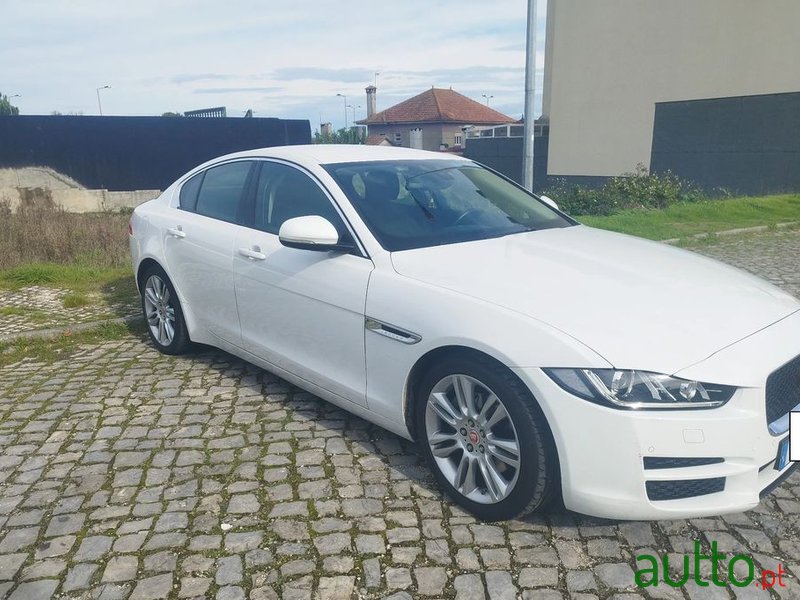 2015' Jaguar XE 2.0 D Prestige Aut. photo #4