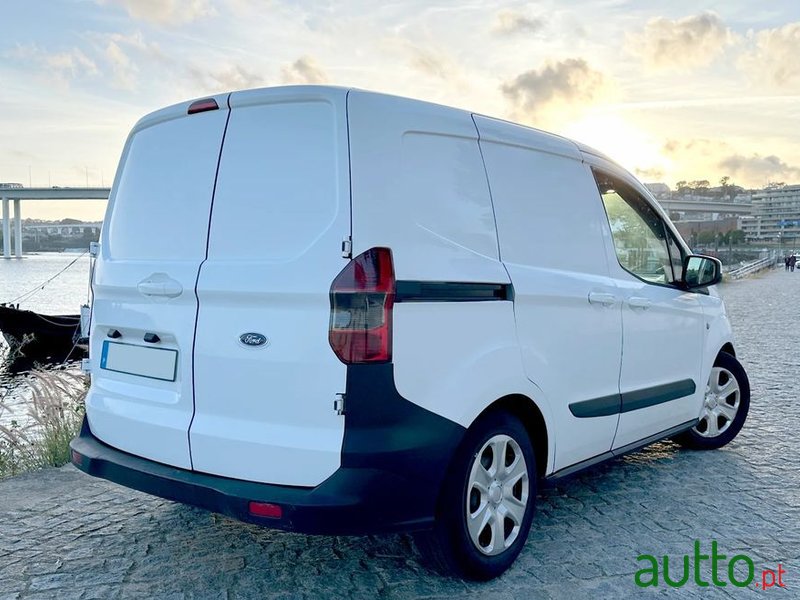 2016' Ford Tourneo Courier photo #6