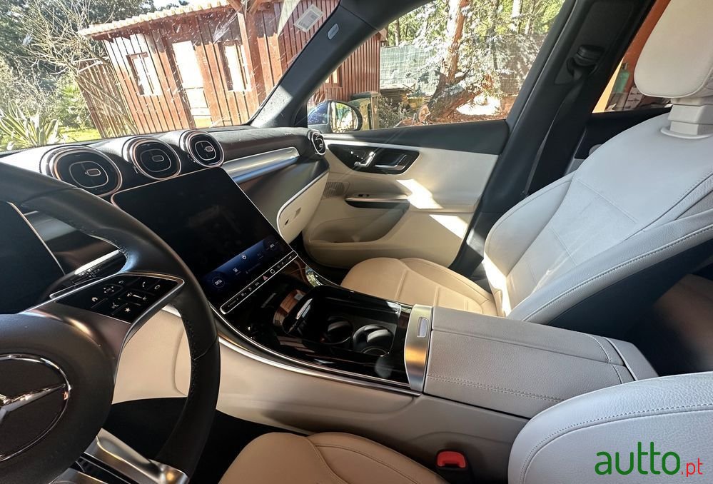 2023' Mercedes-Benz Classe Glc E 4Matic photo #4