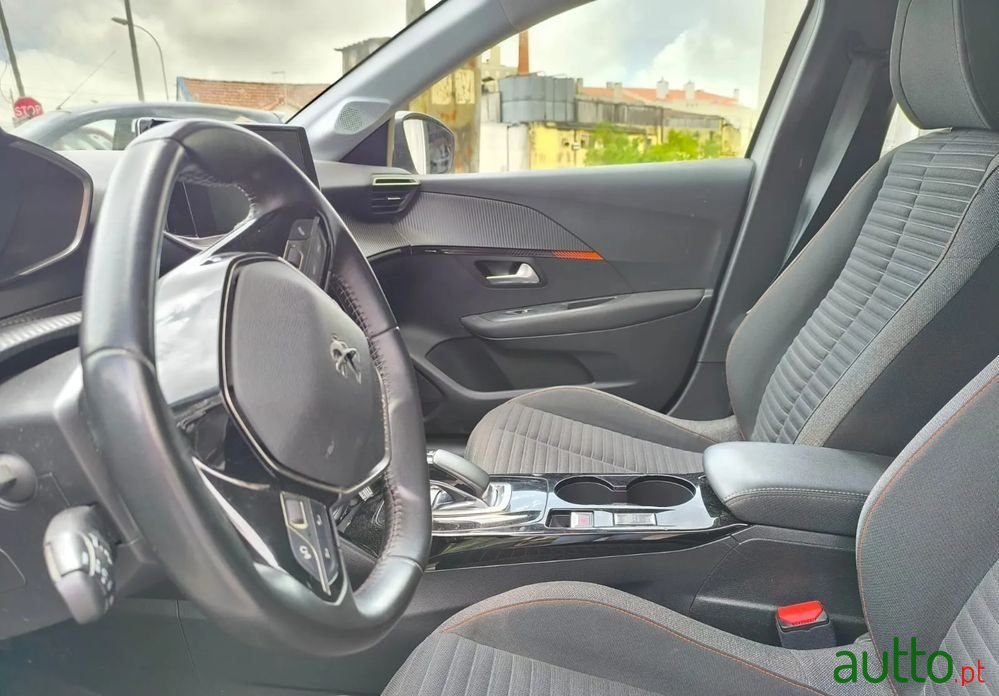 2020' Peugeot e-208 photo #2