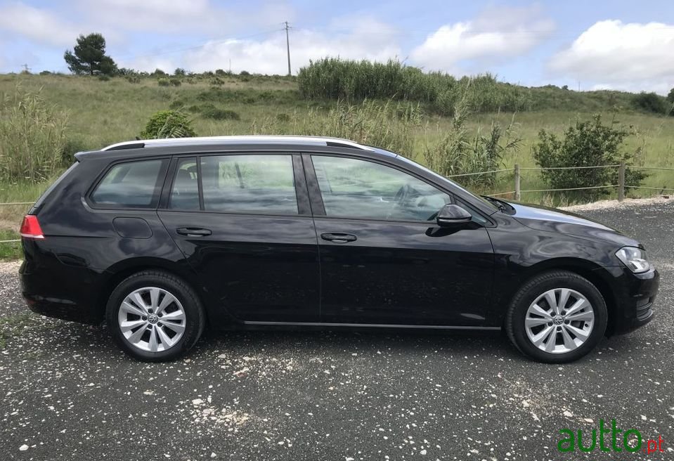 2016' Volkswagen Golf Variant photo #4