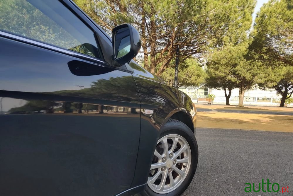 2012' Mitsubishi Lancer photo #6