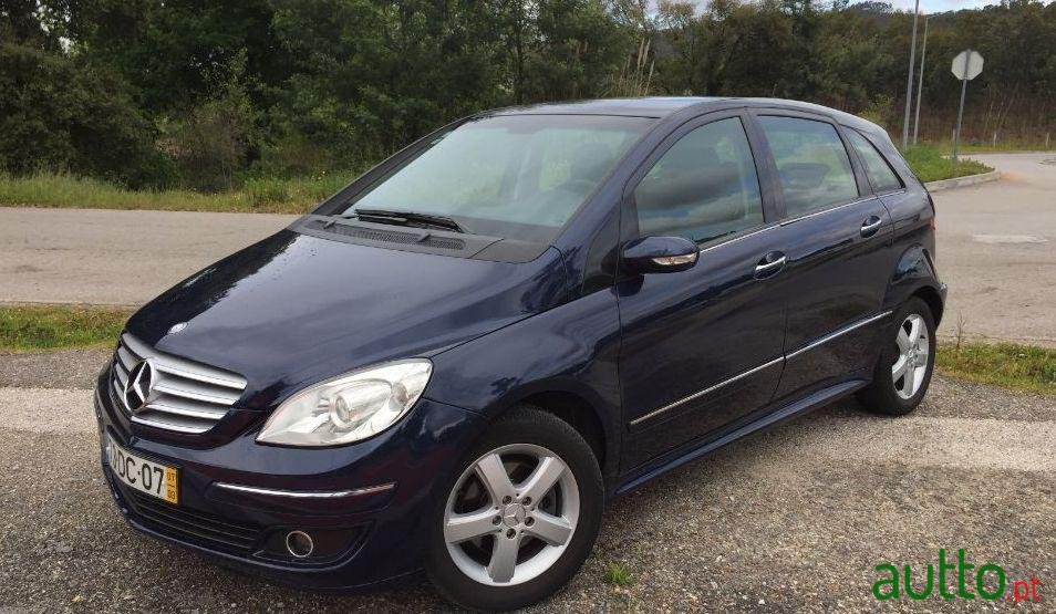 2007' Mercedes-Benz B-200 Cdi photo #1