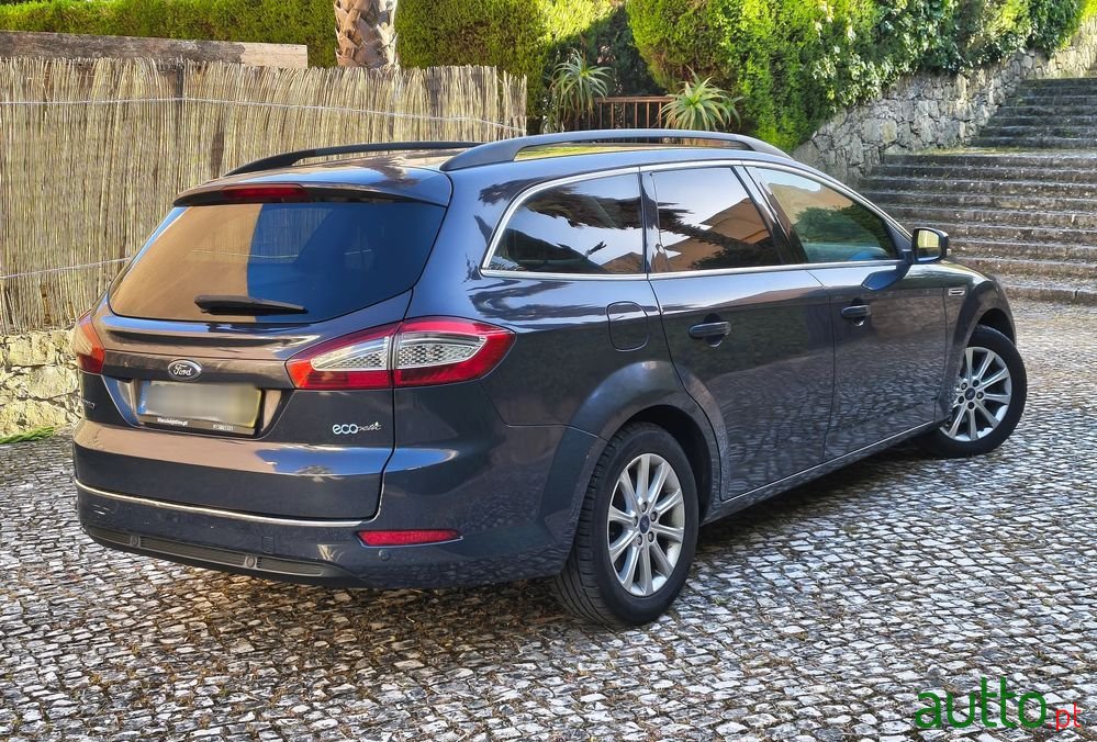 2013' Ford Mondeo Sw photo #4