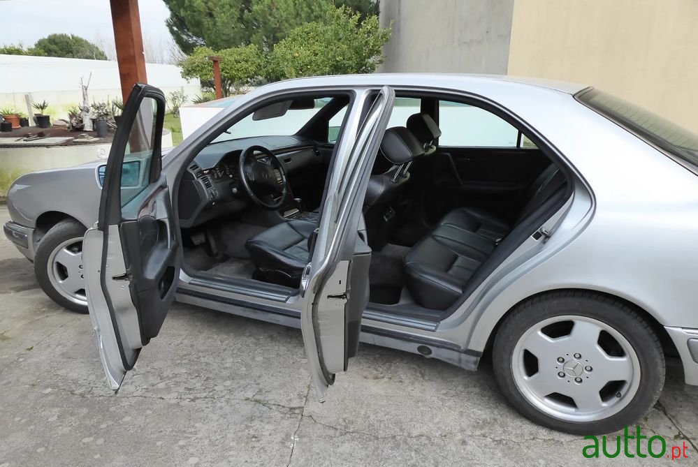 1998' Mercedes-Benz Classe E photo #2