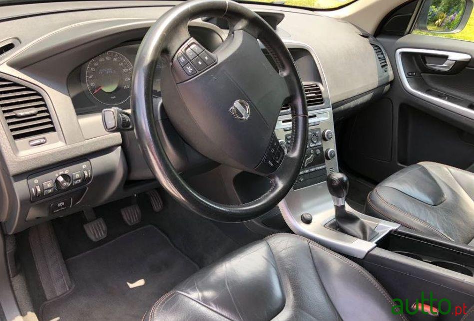 2008' Volvo Xc-60 D5 Awd photo #2