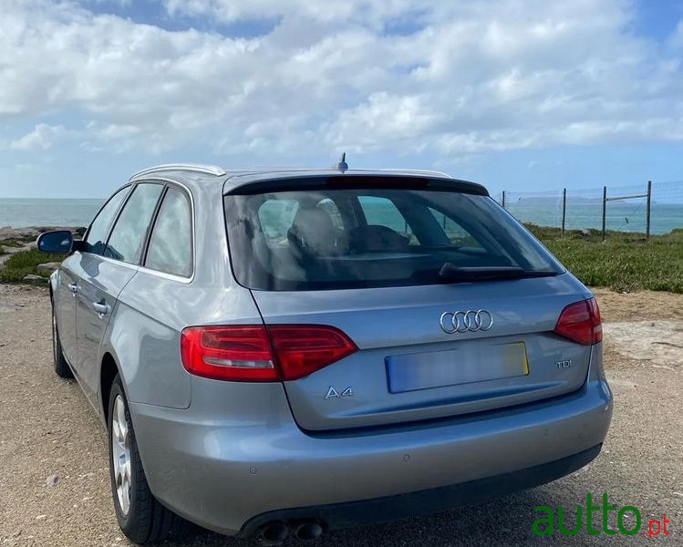 2010' Audi A4 2.0 Tdi photo #2