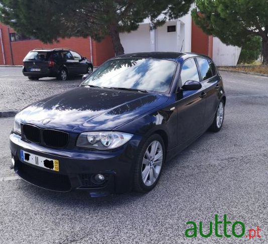 2009' BMW 120 photo #2