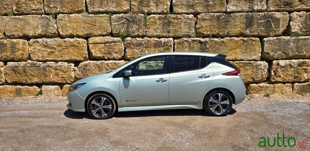 2018' Nissan Leaf N-Connecta photo #3