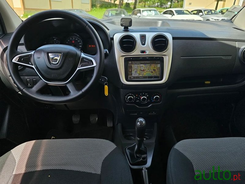 2018' Dacia Lodgy photo #5