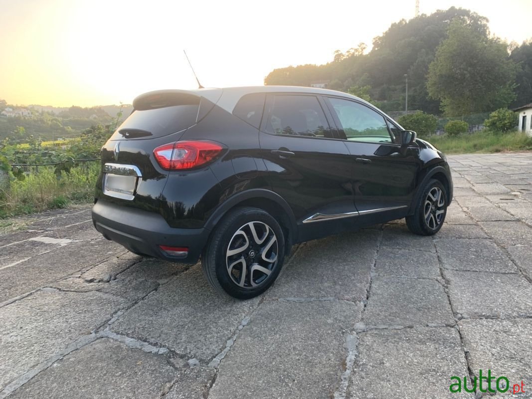 2016' Renault Captur photo #5