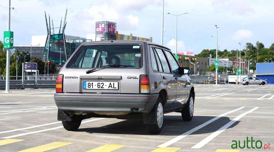 1992' Opel Corsa photo #3