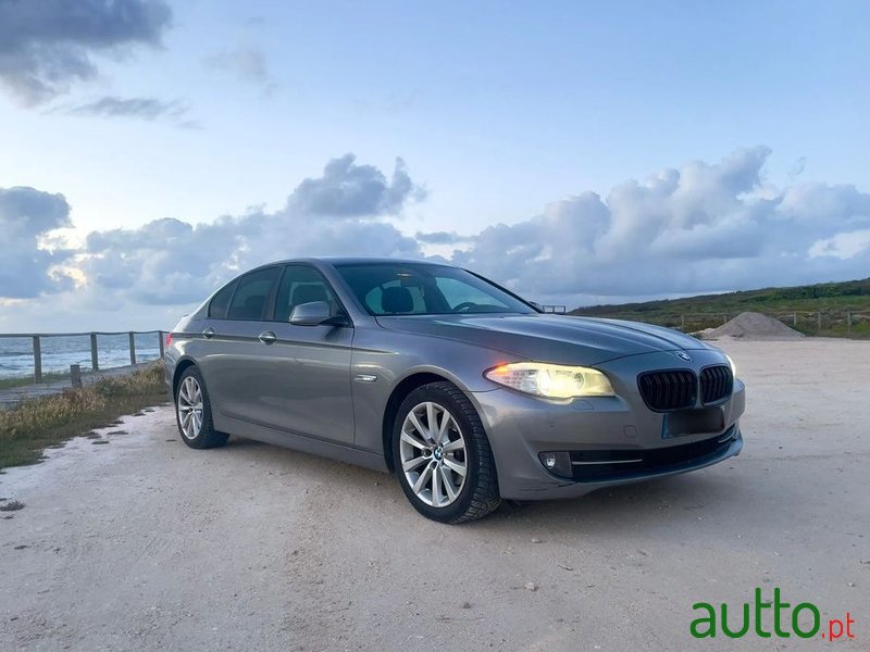 2013' BMW 520 D Auto photo #2