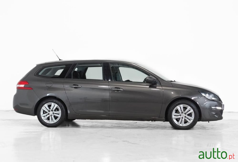 2016' Peugeot 308 Sw photo #2