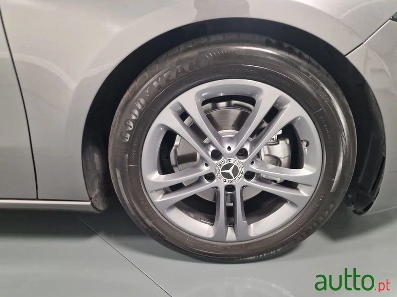 2019' Mercedes-Benz Classe A photo #3