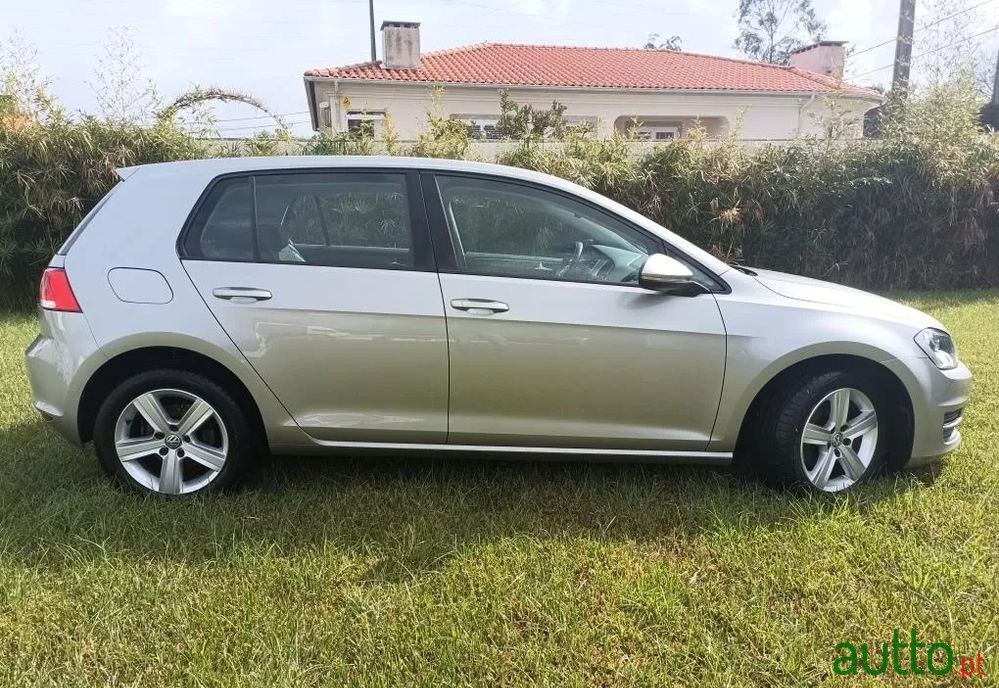 2013' Volkswagen Golf photo #5