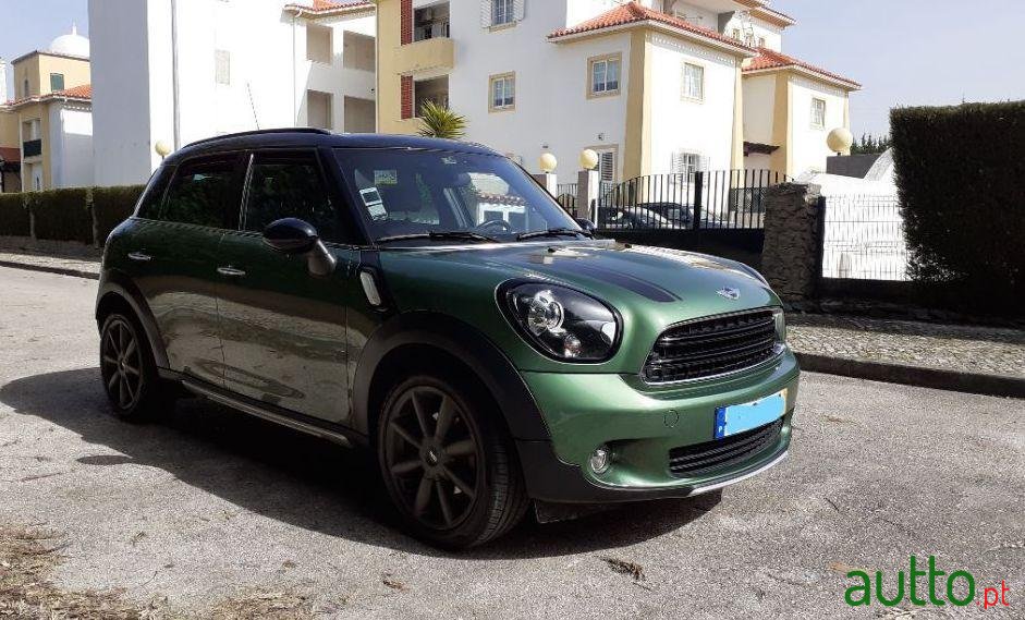 2015' MINI Countryman Cooper D photo #3