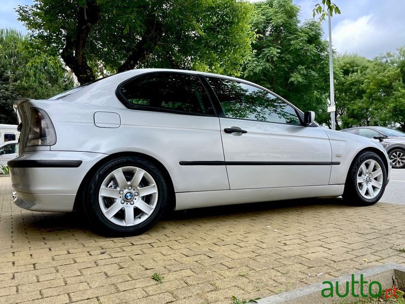 2002' BMW 318 photo #4