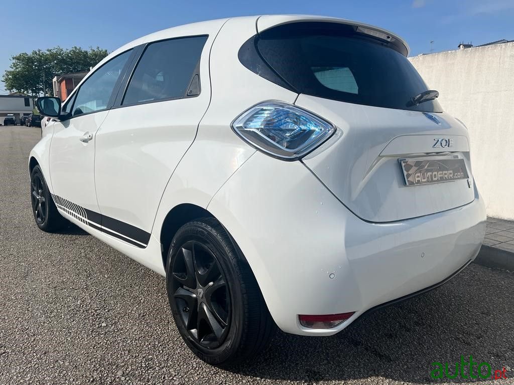 2015' Renault Zoe photo #4