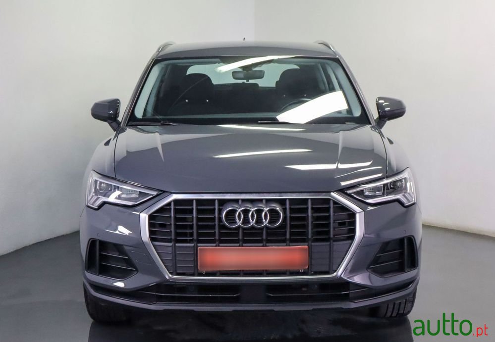 2022' Audi Q3 45 Tfsie S Tronic photo #2