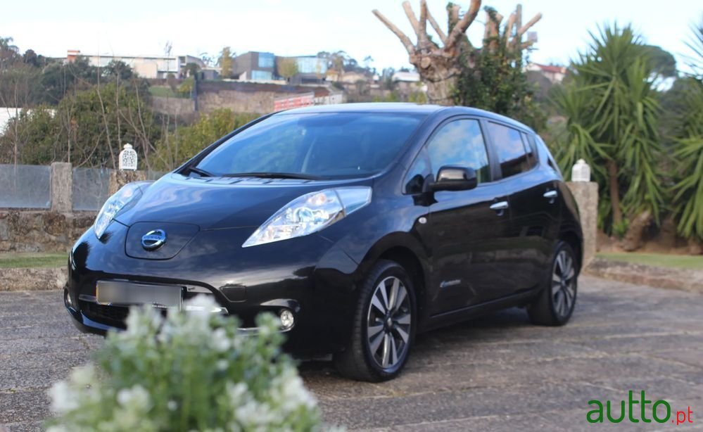 2016' Nissan Leaf Black Edition photo #1