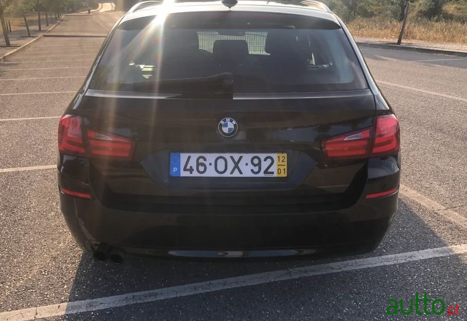 2012' BMW 520 photo #4