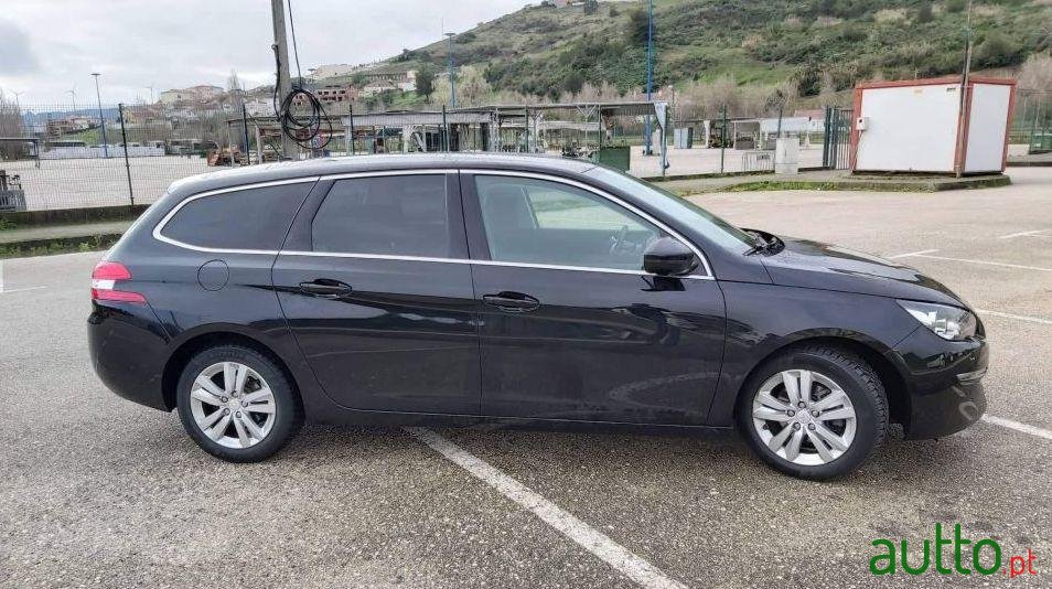 2015' Peugeot 308 Sw photo #1