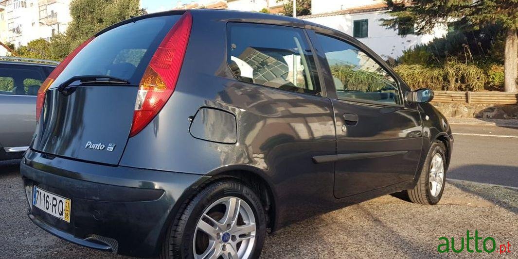 2001' Fiat Punto photo #3