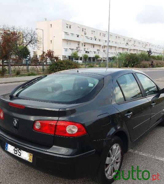 2006' Renault Laguna Ii photo #1