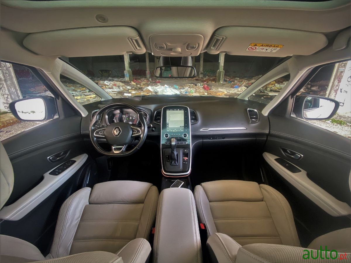 2017' Renault Grand Scenic photo #4